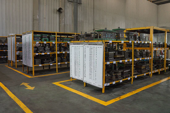 L'application de l'emboutissage de pièces métalliques