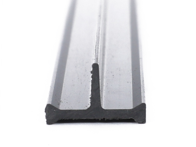 Thermal insulation strip