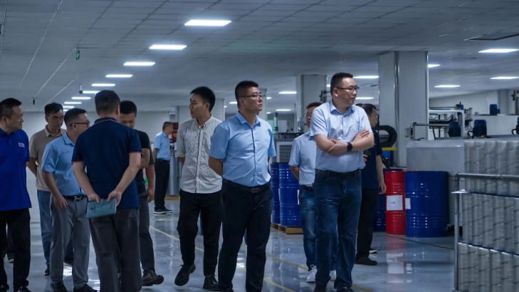 XCMG Excavator and Dealer Delegation Visits Zhejiang Headman Filtration Technology Co., Ltd. Exploring New Frontiers in Filter Technology Innovation and Collaboration