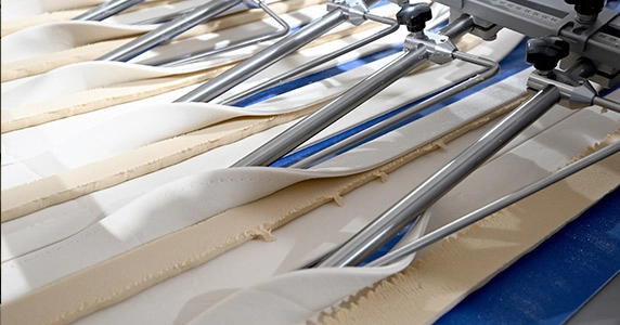 起酥-14-叉式翻面机构