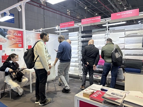 a8b4784a-5004-4cfd-9f1a-229eb0570156